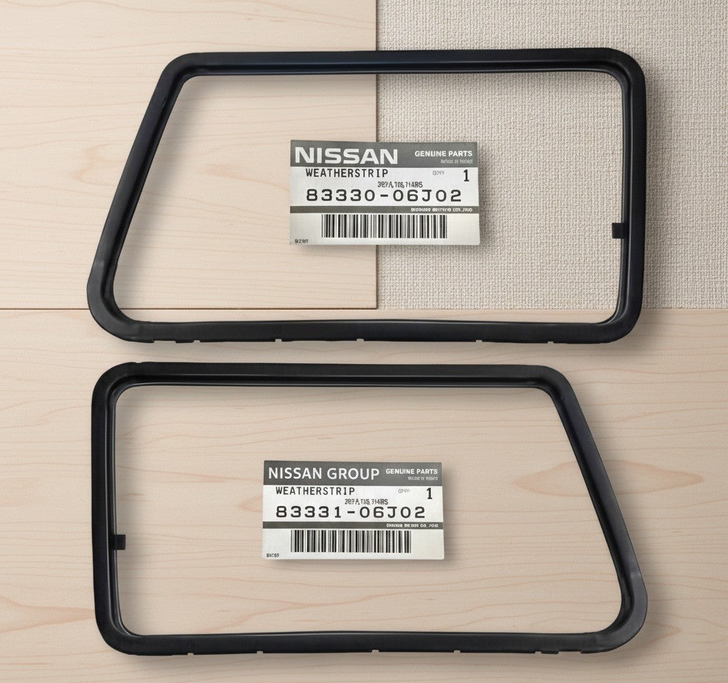 NIssan Genuine Patrol Safari WEATHER STRIP SIDE WINDOW RH & LH Set OEM New