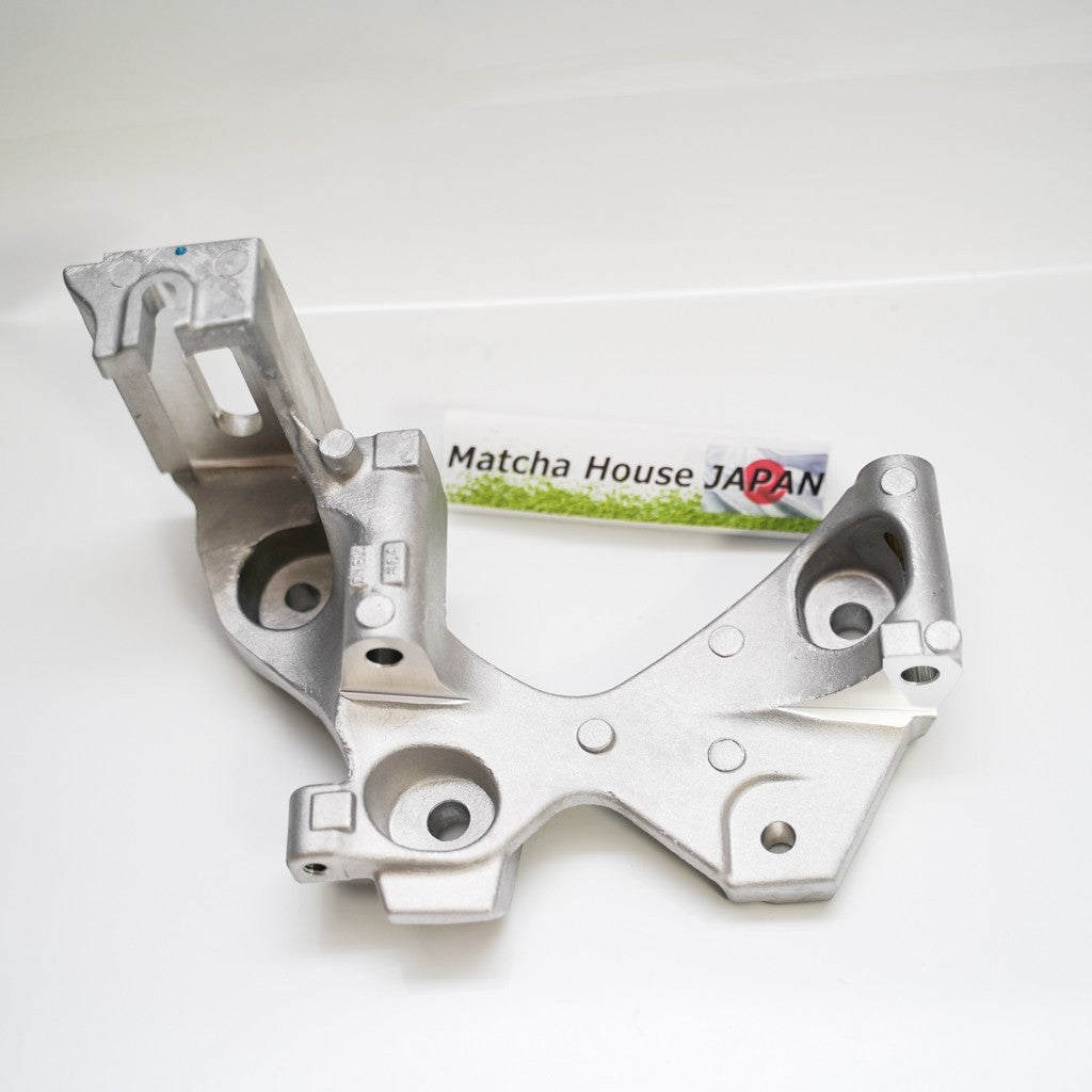 NISSAN Genuine 11710-ED50C JUKE Alternator Bracket New - Image 6