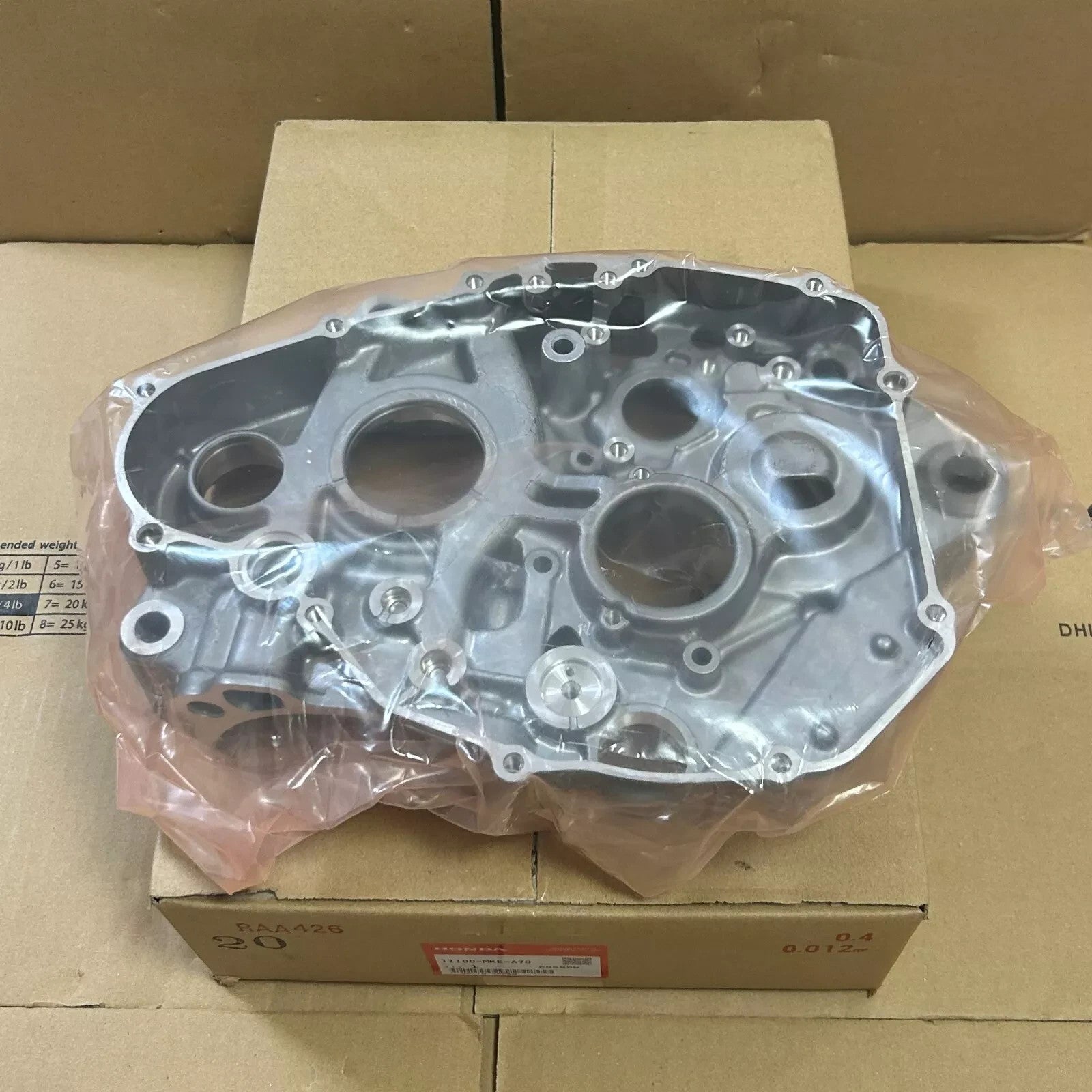 Honda Genuine OEM 2019-2024 CRF450R CRF450RX R. CRANKCASE 11100-MKE-A70 NEW - Image 3